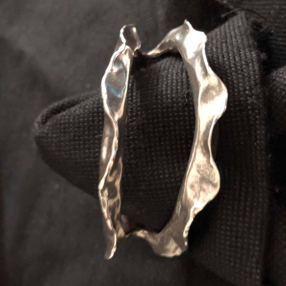UNO DE 50 ruffle  silver  bracelet